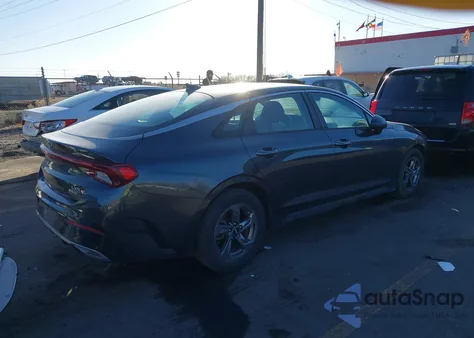 2021 Kia K5 Lxs z USA, uszkodzony, nr VIN 5XXG14J28MG043766